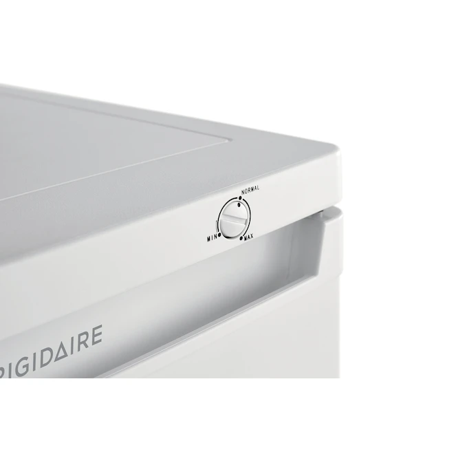 Frigidaire 6-cu Ft White Upright Freezer - Image 3