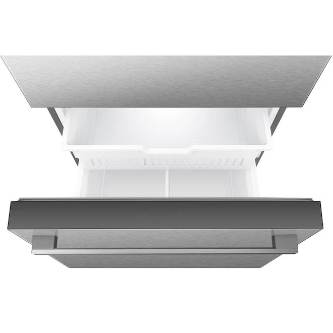 Hisense 33-in Stainless Steel 22.3-ft³ Bottom-Freezer Refrigerator