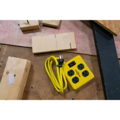 4-Outlet Power Block - 4' Cord - Steel - 14/3 AWG