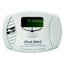 First Alert Dc Plug-in Carbon Monoxide Detector With Battery Back-Up