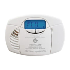 First Alert Carbon Monoxide Detector With Backlit Digital Display - Plastic - White